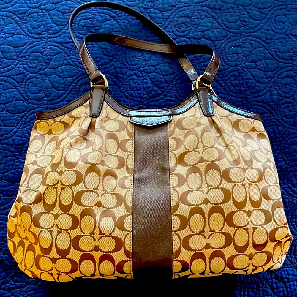 Coach shoulder bag